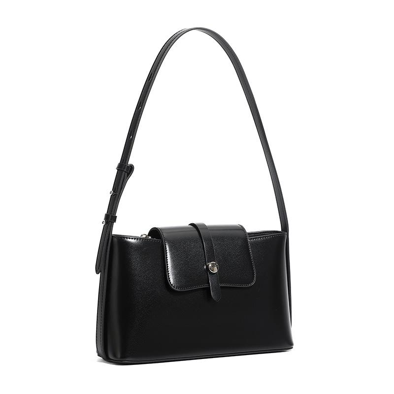 This Genuine Leather Niche Design Commuting Fashion Simple and Elegant Versatile Shoulder and Armpit Bag
