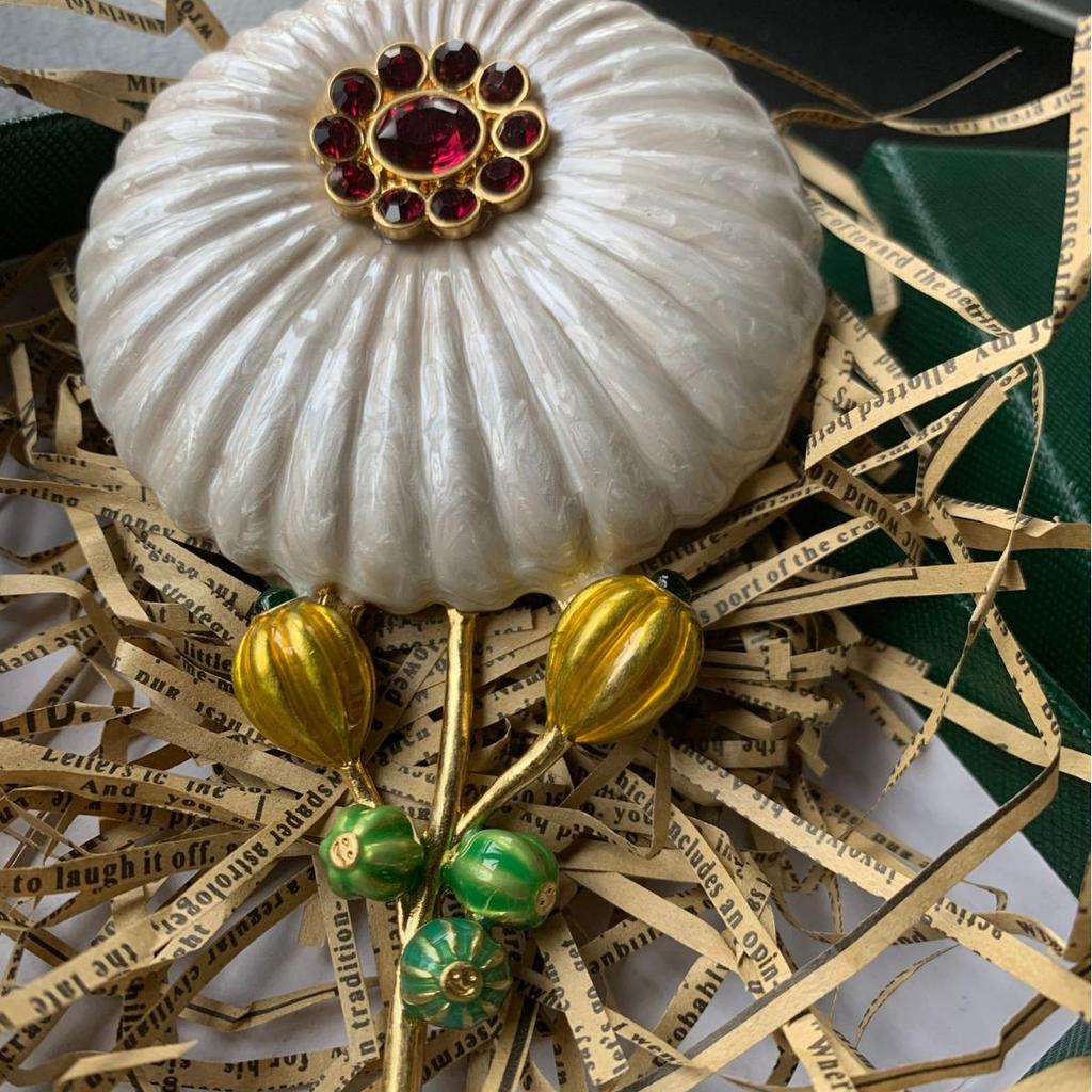 Daisy Lady Western Vintage Antique Brooch - European & American Style