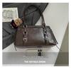 Retro Niche Underarm Tote: 2025 Autumn/Winter Korean Fashion, Versatile Large-Capacity Handbag