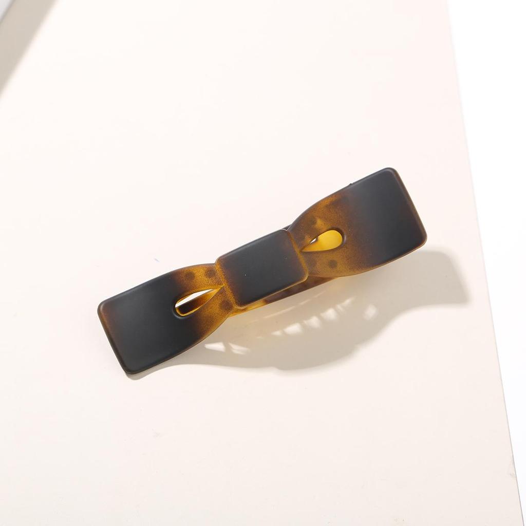 Stylish High-End Bow Tie Duckbill Hair Clip - Versatile, Seamless Hair Accessory