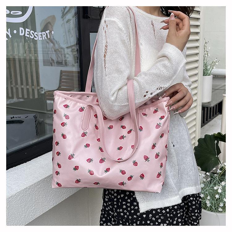 Large Capacity Printed Faux Leather Tote Bag for Women Fashionable Street Style Shoulder Purse
