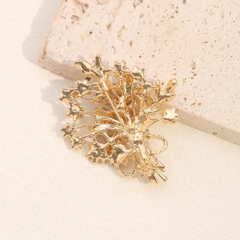Luxury Brooches for Women Men Exquisite Crystal  Rhinestone Flower Bouquet Brooch Pin Wedding Party Banquet Jewelry Accessories