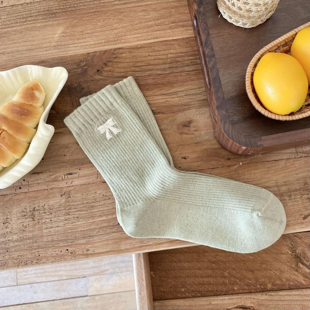 Damskie Jesienno-Zimowe Pogrubione Ciepłe Skarpetki Bezszwowe z Kokardką