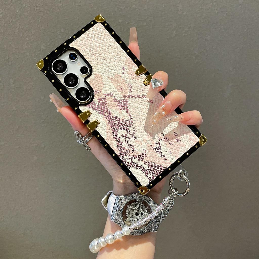 Light Luxury Brand Snake Pattern Chain Suitable for Samsung S25 Ultra Mobile Phone Case Anti Fall S24FE Protective Soft Shell A16