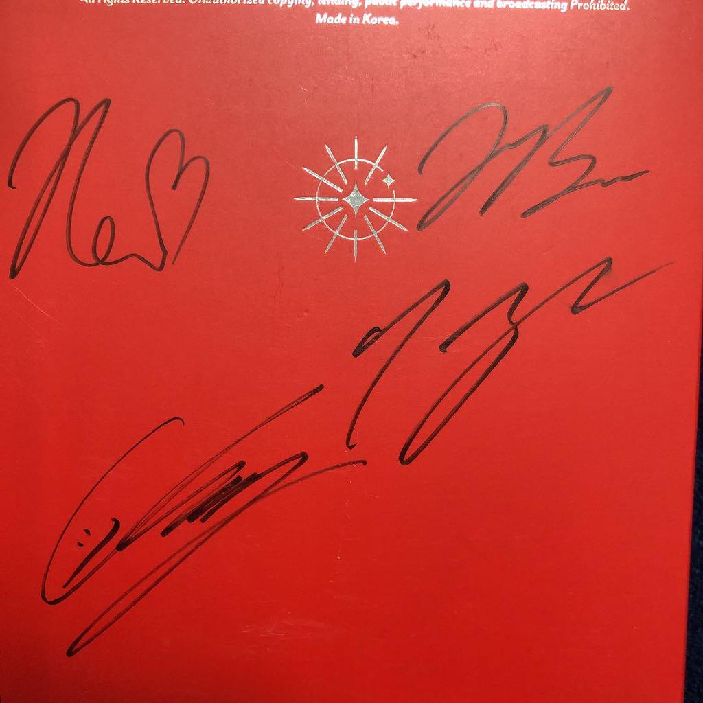 [USED] THE BOYZ album autographed