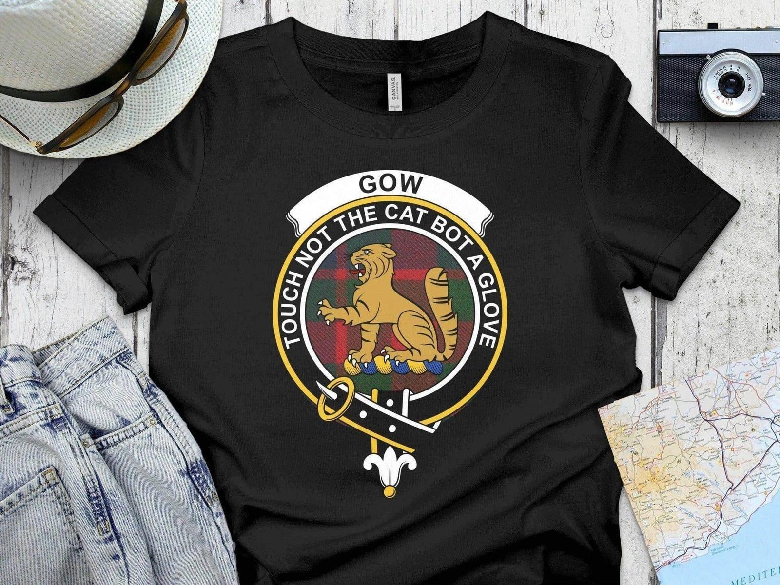 Gow Crest Tartan Scottish Clan T-Shirt Sweatshirt S