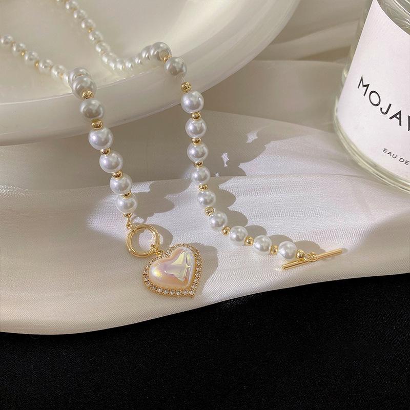 2023 Trendy Pearl Heart Clavicle Necklace - Light Luxury Design for Women