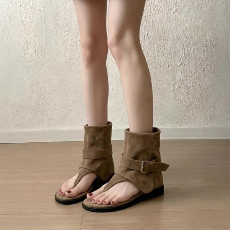 2026 Retro Sommer Thong Sandalen für Damen - Dicke Sohle, Modischer Hot Girl Stil