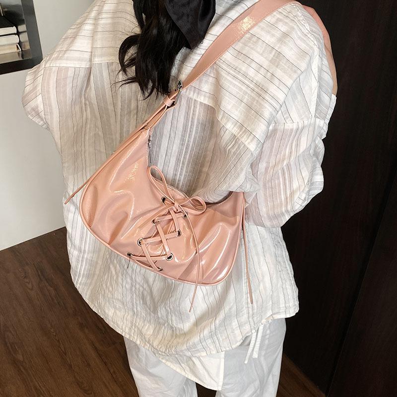 Fashion niche straps dumpling bag women's 2025 new popular versatile shoulder messenger bag commuter armpit bag