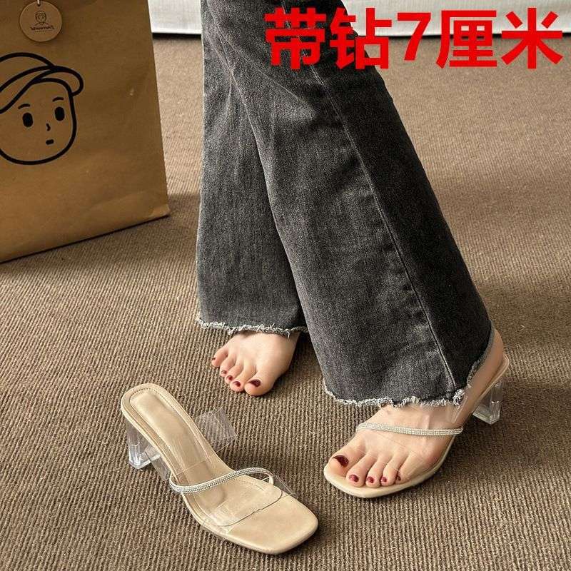 

Туфли на высоком каблуке женская верхняя одежда лето 2025 новая мода круглая голова толстый каблук кристалл тапочки женские сандалии женщины 40