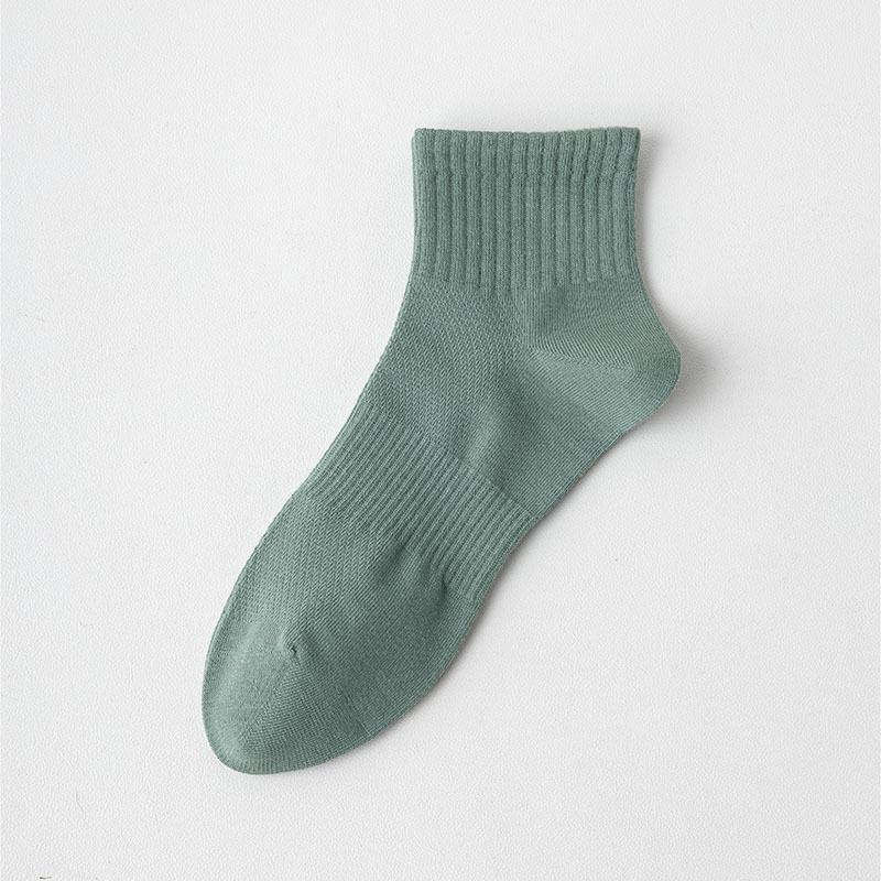 Men's Summer Thin Mesh Breathable Sports Pure Color All Go Boneless Sweat Absorber Cotton Socks