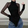 Bodysuit: Langarm-T-Shirt für Damen mit gespleißtem Netz und einteiligem Unterhemd-Oberteil.