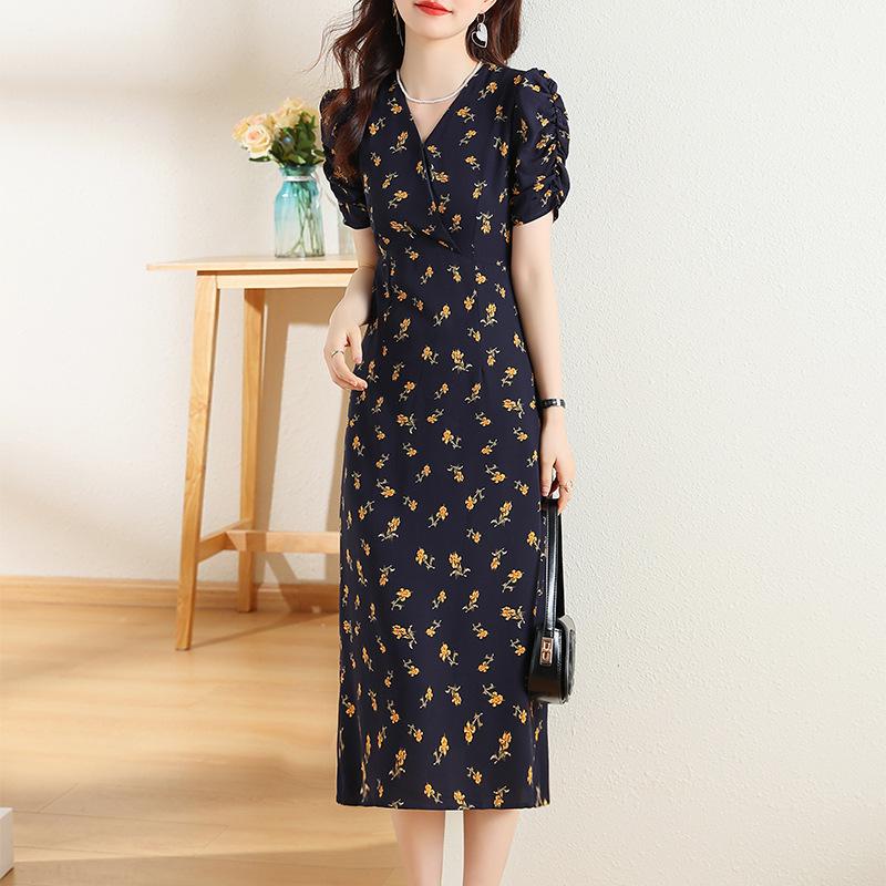 Summer new chiffon V-neck dress for women, slim fit mid-length bellflower tea break floral A-line dress