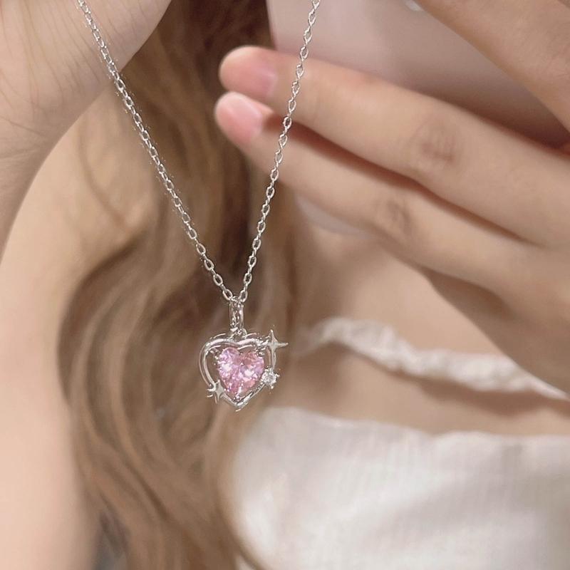 Pendant Necklaces Jewelry Heart Pendant Necklaces Chain Choker Necklaces Birthday Gifts Heart Necklaces Alloy Material