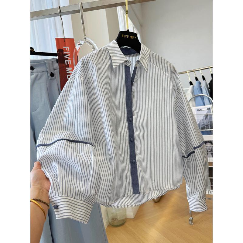 

High-End Korean-Style Striped Long-Sleeve Shirt for Women - Unique, Elegant, and Loose Fit for Early Autumn with a French Touch. Extra Large