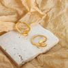 Barocker Asymmetrischer 18K Goldfarbener Titanstahlring für Damen