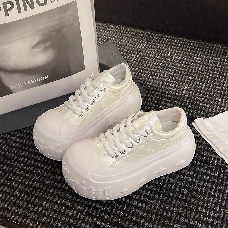 Korean version JX imitation leather letter printing big head white shoes women's 2025 spring new fashion versatile bread shoes casual shoes