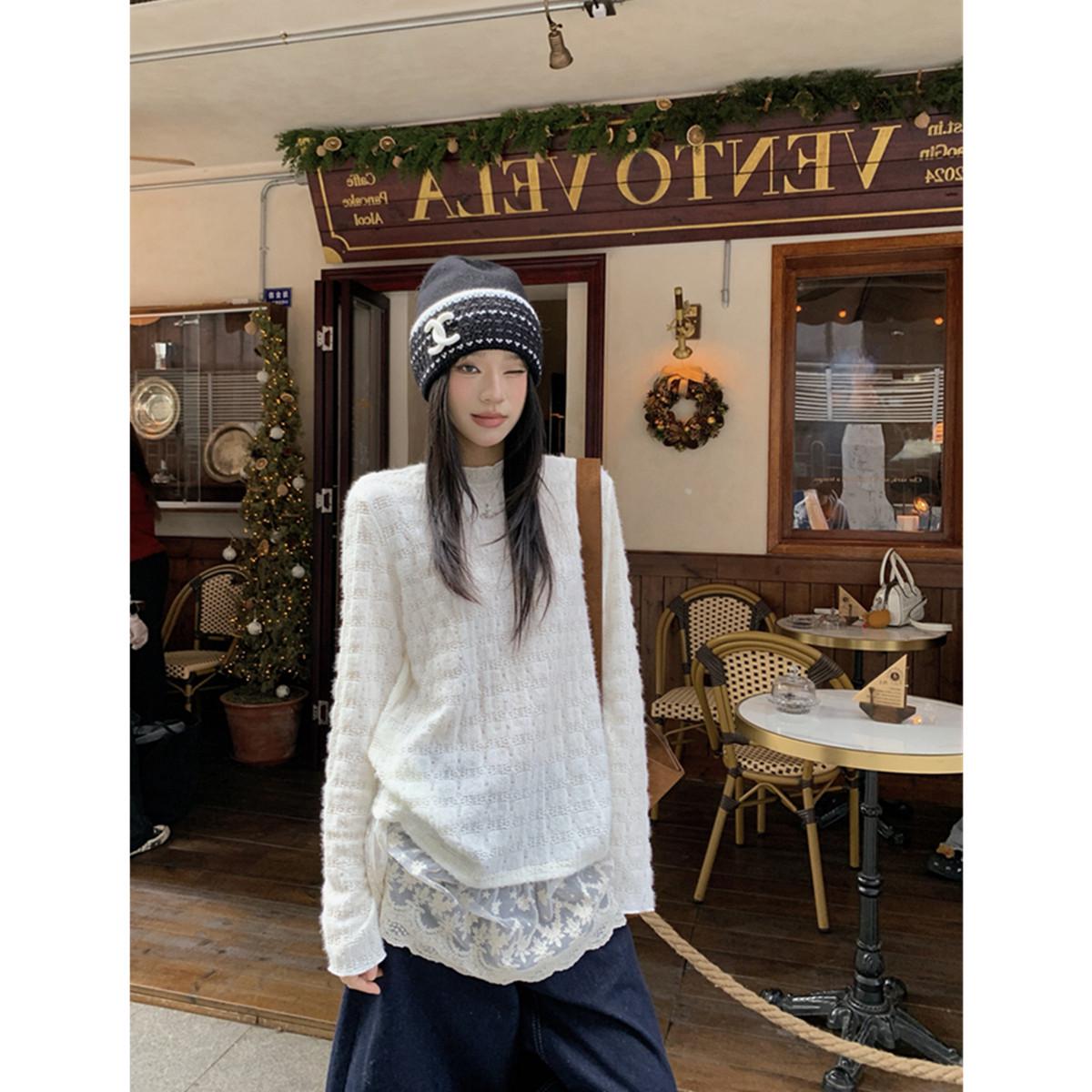 

Apricot Lace-Trim High-Collar Knit Top for Women - New Korean Autumn/Winter Style Small