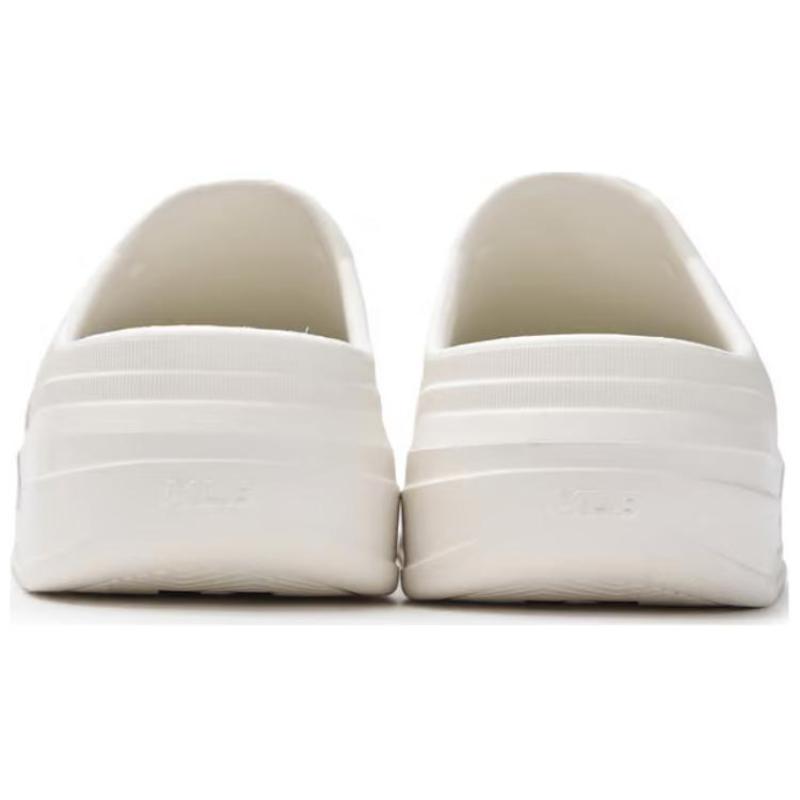 MLB New York Yankees EVA Abrasion Resistant Slip Resistant Closed Toe Slippers Unisex White Sneakers 3ASQC0153-50WHS
