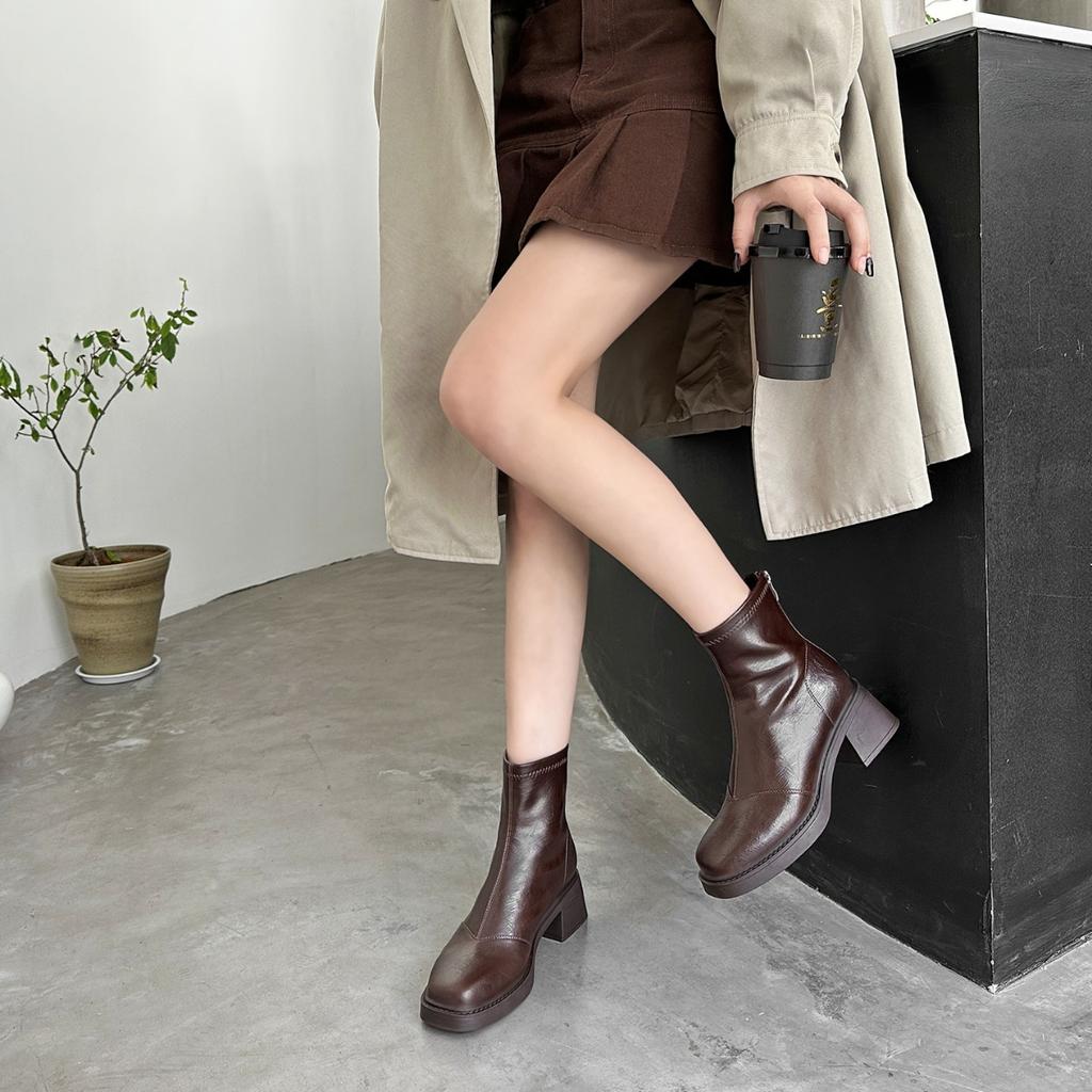 Skinny Boots Women's Head Versatile Temperament Autumn and Winter New Thick Heel Martin Boots Women's British Commuter Chelsea Short Boots