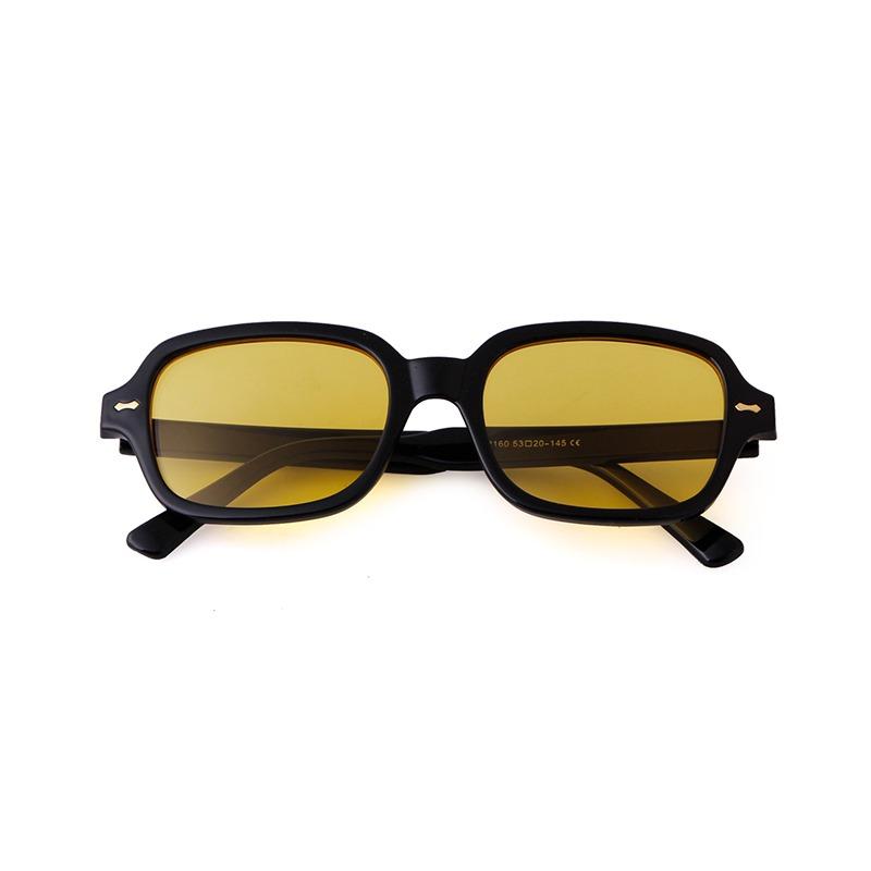 

Vintage Rivets Yellow Rectangle Sunglasses for Women Men Designer 90s Fashion Retro Square Sun Glasses Lents De Sol Mujer S2160M as picture