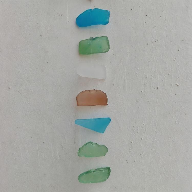 Friendly Sea Glass Wind Chimes With Wooden Detail For Relaxing Sounds Beach Room Decors for Home Indoor or Outdoor
