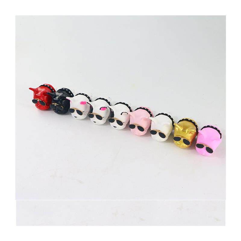 Creative Car Accessories Car Fragrance Diffuser Stone Dog Head Car Air Freshener Clip for the Year of the Dog Gift