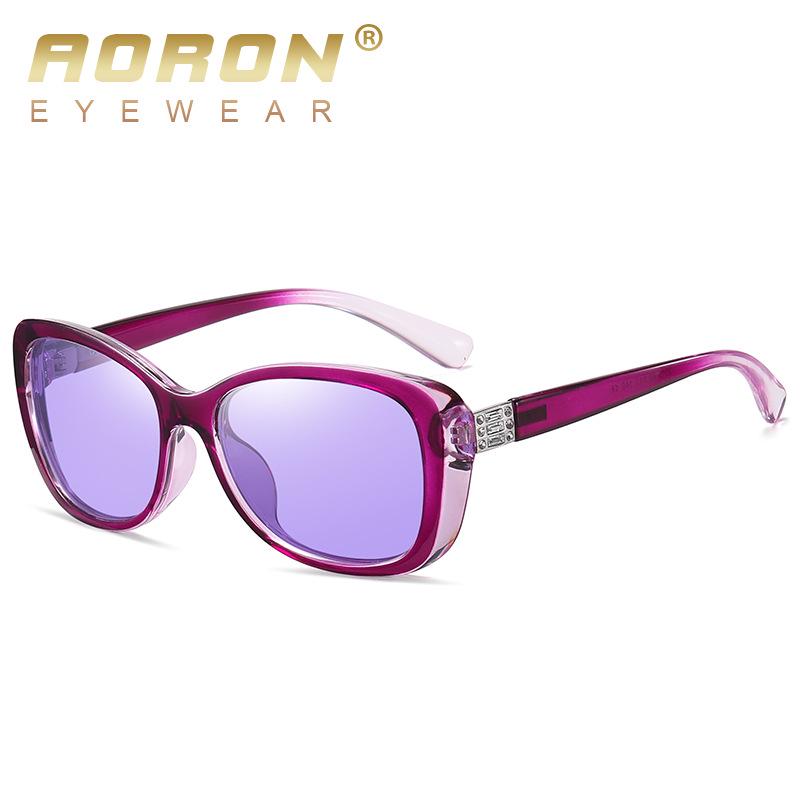 Women's Trendy Polarized Small Frame UV Protection Photochromic Sunglasses 3015