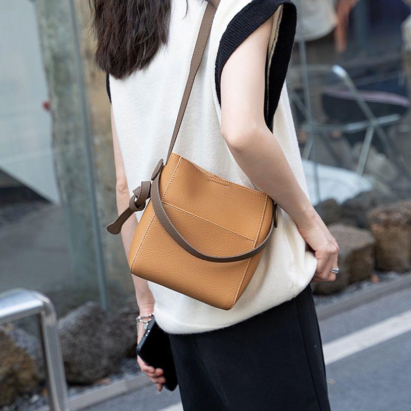 

Bag Female Advanced Texture Shoulder Hand-Carrying Genuine Leather Bag Cookie Color