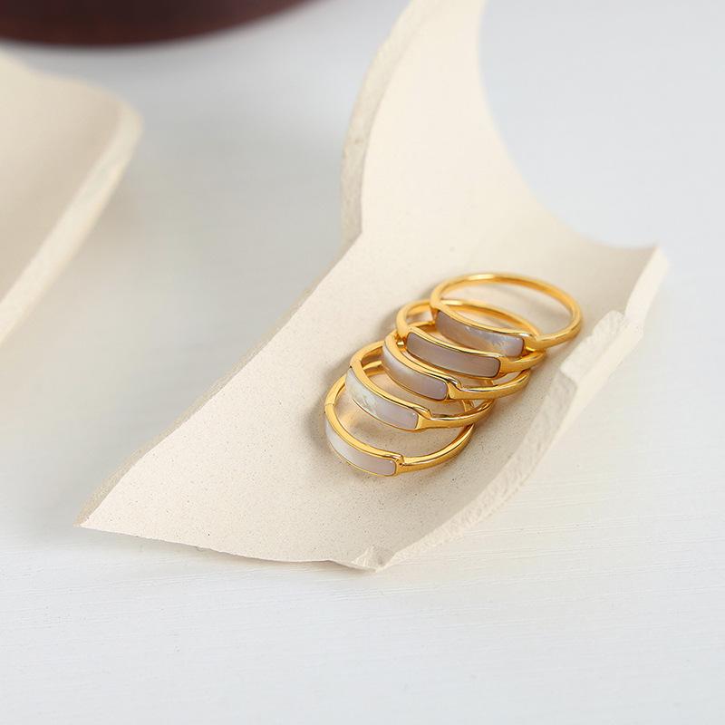 Vintage White Seashell Ring: Chic Chinese Style, Layered Titanium Steel for Women