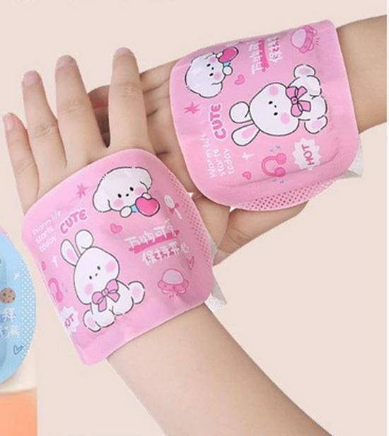 Self-Heating Wearable Hand Warmer Patch for Children