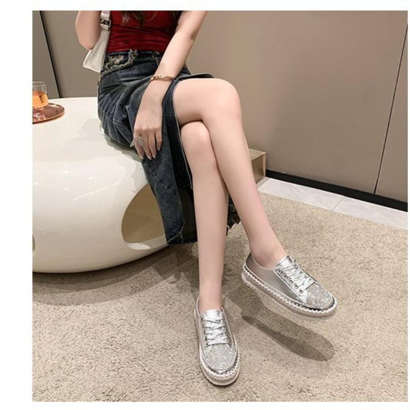 Modă 2025 Pantofi Noi cu Platformă cu Fund Plat cu Strasuri Pantofi Casual la Modă Mocasini pentru Femei Pantofi Mici Albi de Designer Zapatos De Mujer