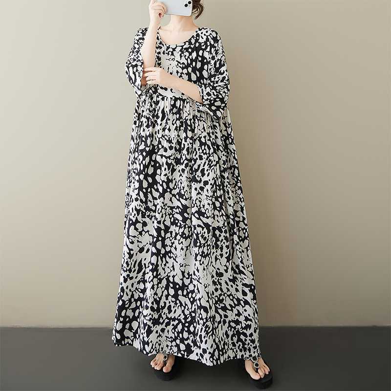 Ladies' Casual Vacation Black and White Leopard Print Round Neck Shoulder with Loose Sleeves, Big Swing Dress