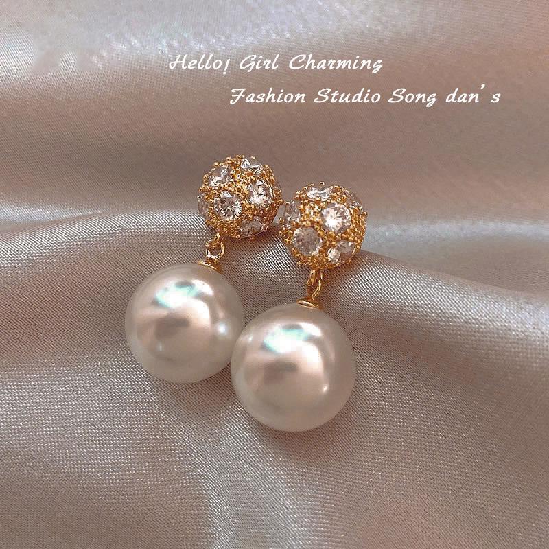 

Серьги-пусеты с жемчугом 2024: Уникальный, Роскошный, Высококлассный Дизайн для Женщин