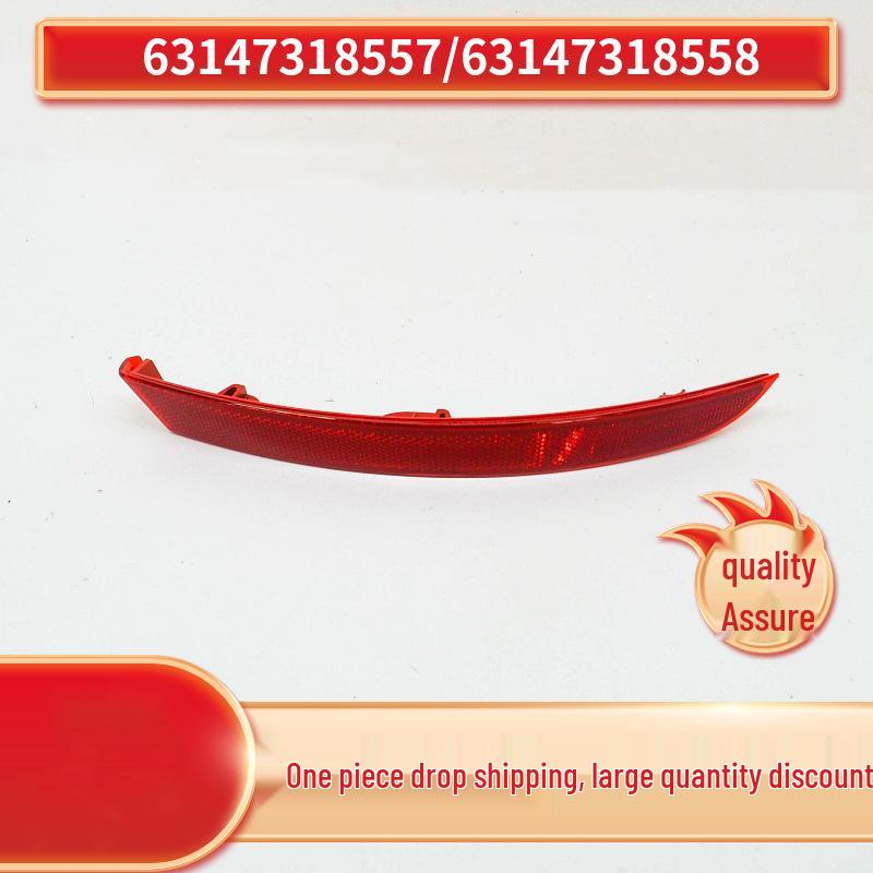 

BMW 5 Series F07 Rear Bumper Reflectors (Part Numbers: 63147318557, 63147318558) Right 63147318558