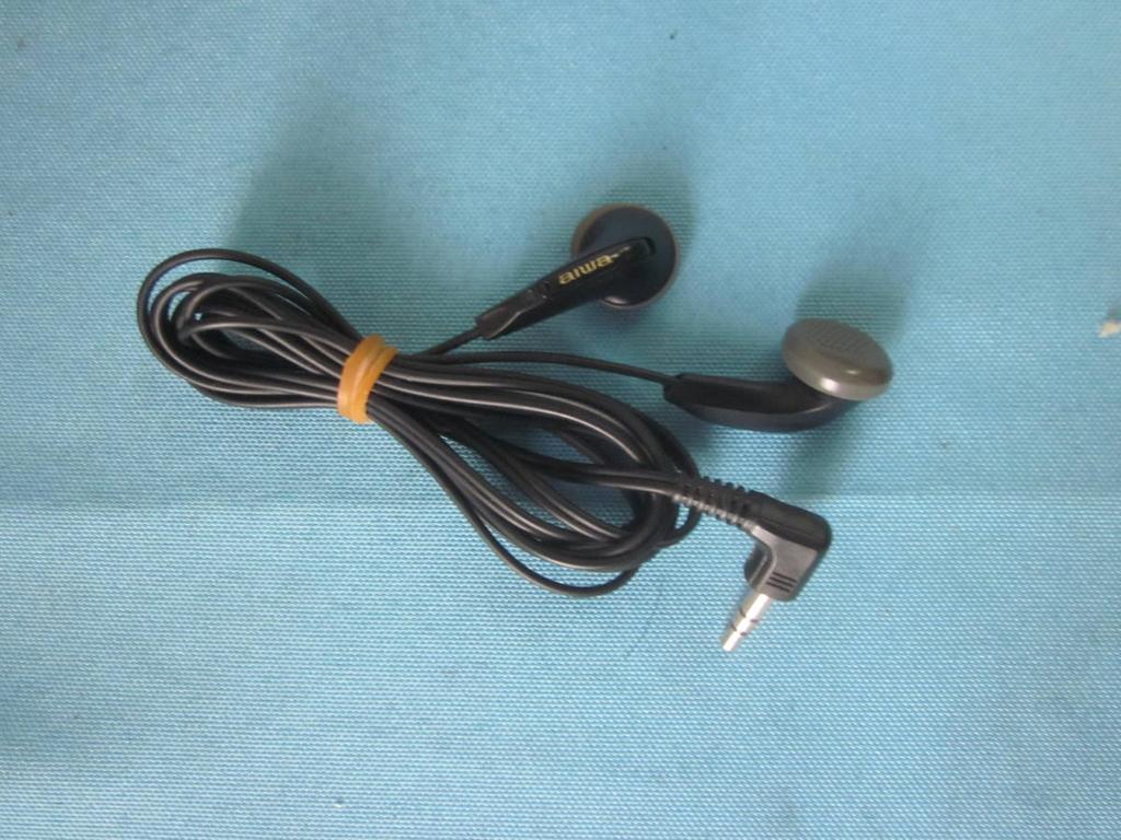 AIWA stereo mini Long Earphones, 3. 5mm plug, U-shaped/L-shaped, Working Condition