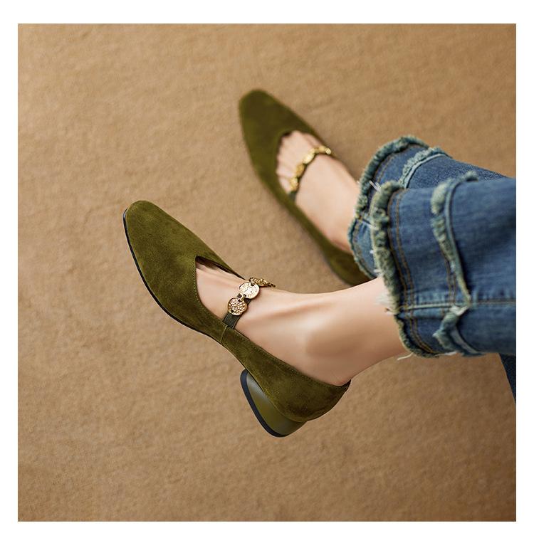 Soft square head gold coin chain Mary Jane shoes women's 2025 new retro French comfortable versatile low heel thick heel single shoes