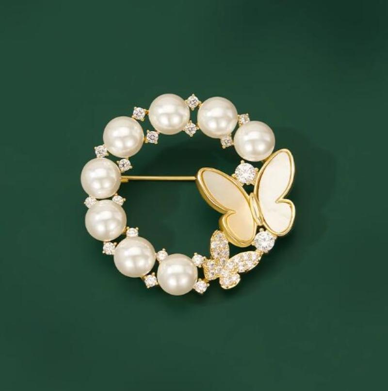 Trendy Pearl Butterfly Brooch for Women Men Fashion Rhinestone Insect Brooches Pins Jewelry Accessories Party Gifts