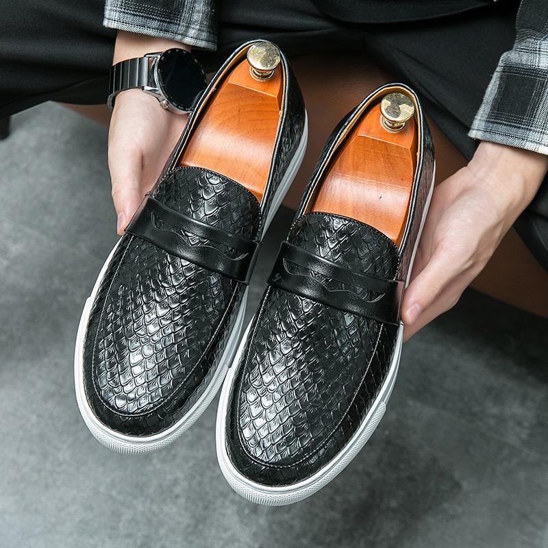 Trend New Men's Charm Crocodile Pattern Leather Leisure Shoes Male Comfortable Thick Bottom Penny Loafter Zapatos Hombre