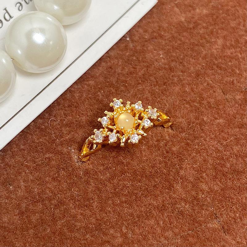 Mittelalterlicher Vintage Geometrischer Mikro-Inlay Personalisierter Öffnungsring Damenmode Retro Kalter Wind Nischendesign Ring