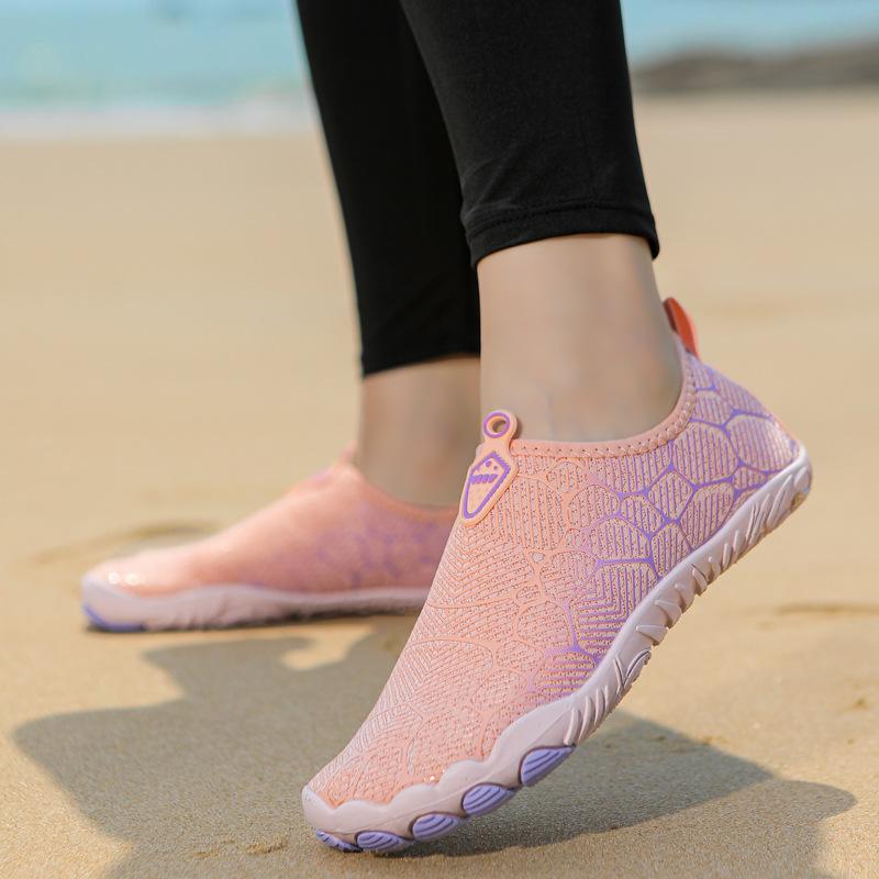 Outdoor creek shoes couple beach swimming wading shoes light and quick-drying five-finger shoes hiking hiking shoes