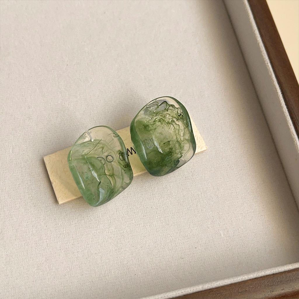 Vintage Maillard Coffee Earrings Women's Literary Temperament Acrylic Smudge Earrings Niche High-end Autumn and Winter Earrings