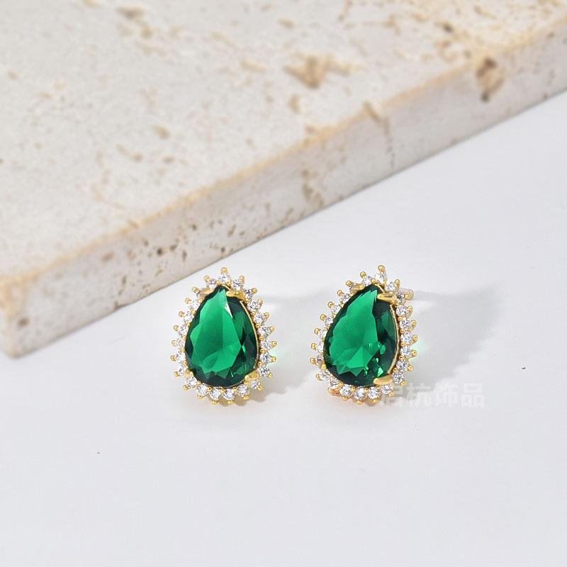 Titanium Steel Water Drop Necklace Women'S Light Luxury Retro Versatile Inlaid Green Crystal Zircon Pendant Collarbone Chain