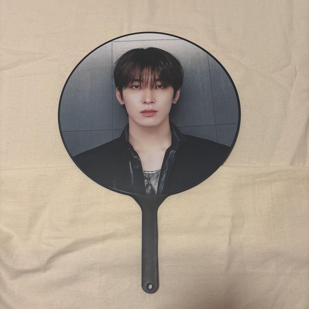 

[USED] SEVENTEEN Wonwoo right here fan picket