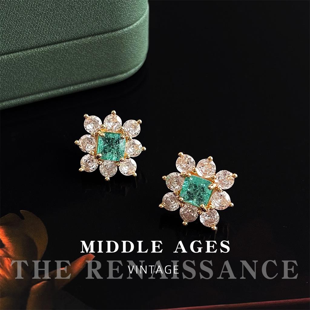 Lake green~ explosive antique style inlaid zircon ice blue stud earrings retro light luxury earrings women
