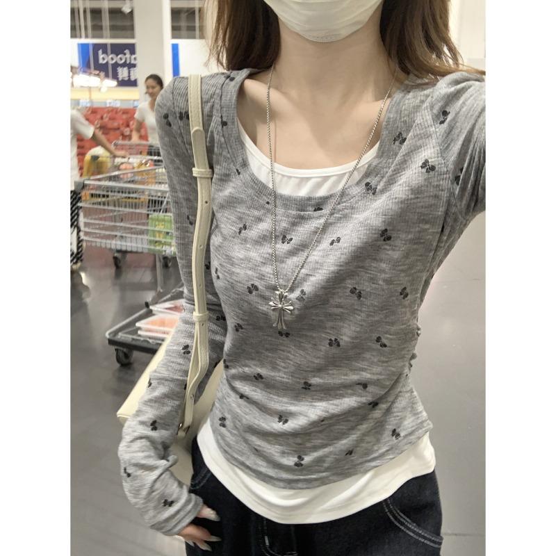 Age reduction pure desire style fake two-piece butterfly print collar long-sleeved bottoming shirt women's autumn pleated waist inner top