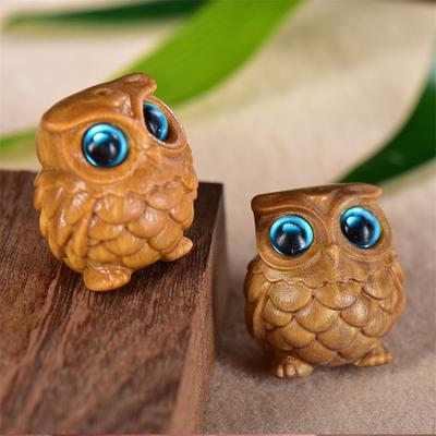 Green Sandalwood Wood Owl Mini Hand Carved DIY Pendant Home Desktop Ornament Souvenir Gift for Home Office Room Decoration