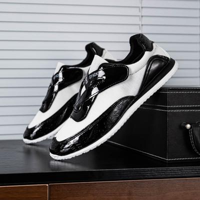 New Fashion Men's Shoe Smooth Low Cut Trendy Board Shoes Black and White Colors Ultra Small Anti Slip Wear Resistant Board Shoes