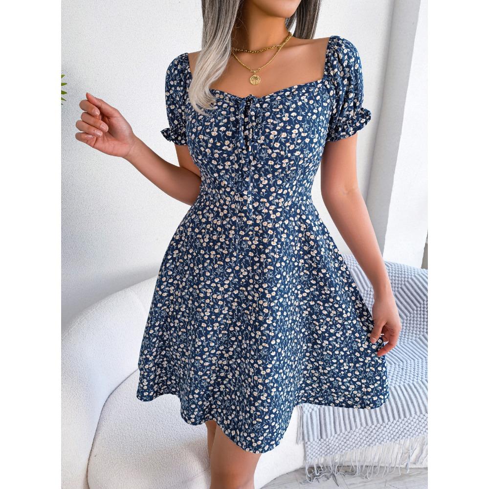 Dámské ležérní květované swingové šaty s rozšířenými rukávy a stahovací šňůrkou