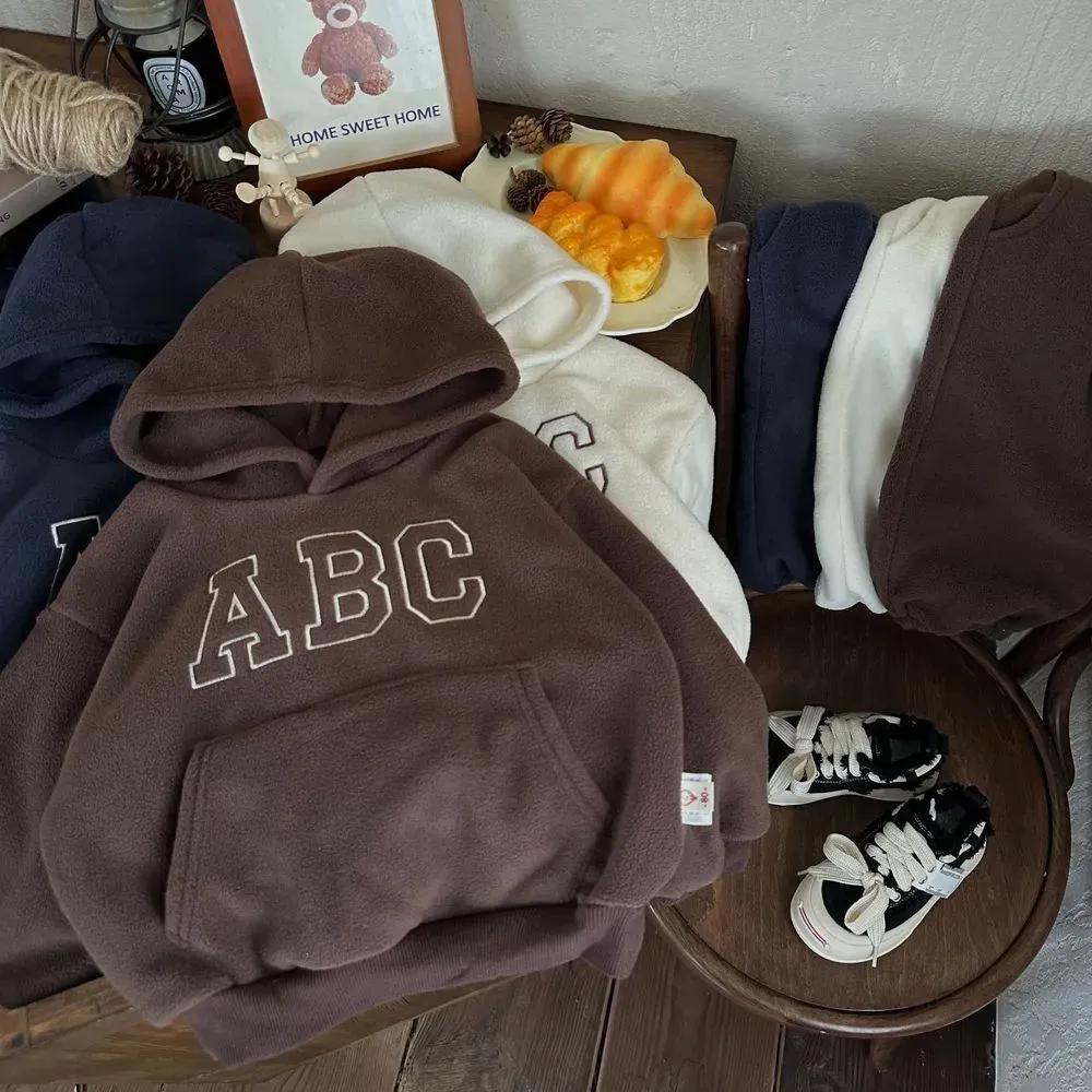Kinder Outdoor Sportbekleidung Polarfleece Kapuzenpullover ABC Koreanische Kinderkleidung Jungen und Mädchen Herbst Freizeit Hosenanzug